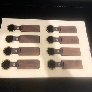 Houten en lederen sleutelhanger Jig SVG-bestand voor lasersnijden, sleutelhangermal met Glowforge, digitaal Jig-bestand, sleutelhangergraveerbestand