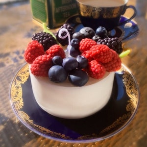 Summer&#39;s Delight, Berry Candle, Dessert Candles, Food Candle, Candle Gift , Starberry Scent, Soy Wax, Paraffin Wax