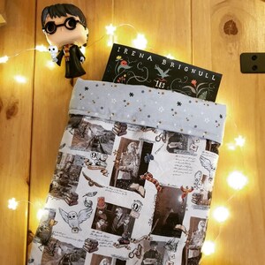 Padded tablet book pouch