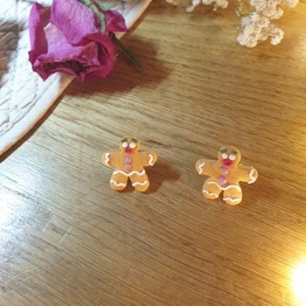 Boucles d'oreilles puces gingerbread petit biscuit en fimo