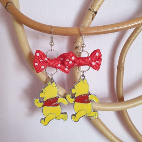 Boucles d'oreilles winnie porcinet tigrou bourriquet disney en métal émaillé