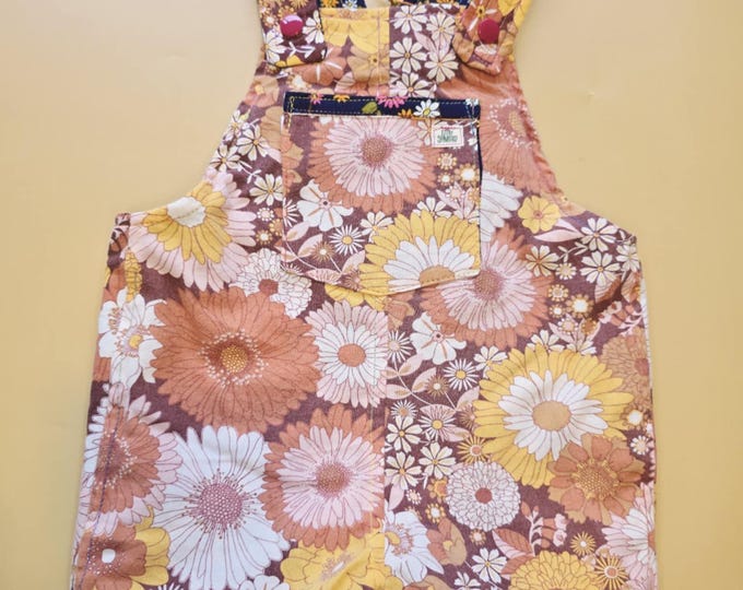 3M 119- Reversible baby Overalls - upcycled vintage cotton sheet and vintage skirt