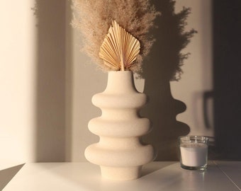 Minimalist Wavy Ceramic Vase: Nordic Donut Style, Home Decor