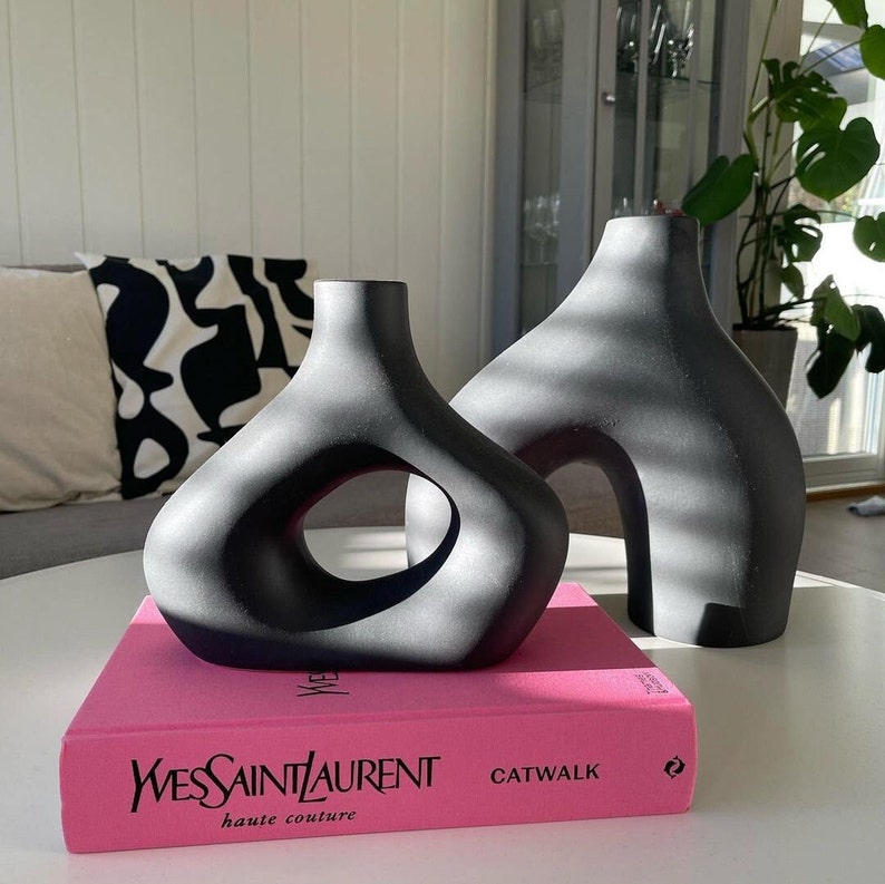 Nordic Style Ceramic Vase, Small and Large Donut Vase, Boho Decor, Unique Decor, Minimalist Decor, Ring Vase, Housewarming Gift, New Home Black