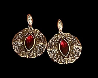 Orecchini pendenti vintage Brighton in argento con pietra rossa