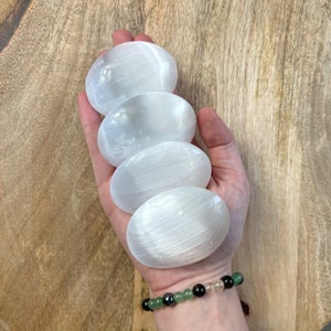 Selenite Palm Stone - Selenite palmstone - Polished Selenite - Natural Selenite Crystal - White Selenite -Crown Chakra