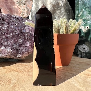 Genuine Amber Tower - Indonesian Amber Point - Sumatran Amber - UV Reactive Amber - Solar Plexus Chakra