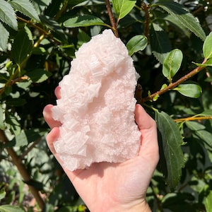 Pink Halite Crystal - Halite From Searles Lake in California - Halite Salt - Heart Chakra