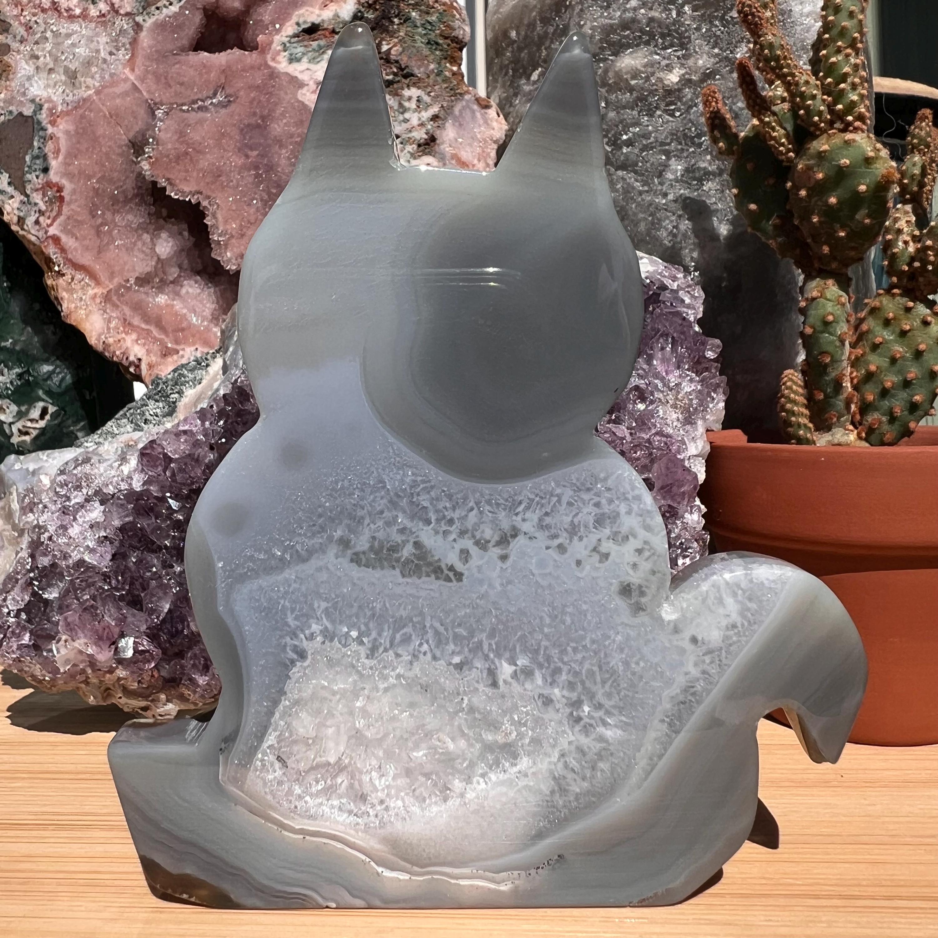 Druzy Agate Cat Carving: Crown Chakra Crystal Decor (4.5