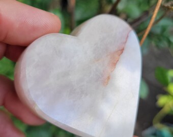 Handmade Pink Rose Quartz Heart | Natural Crystal Love Stone | Healing Crystal Gift | Minimalist Spiritual Decor | Valentine Gift for Her