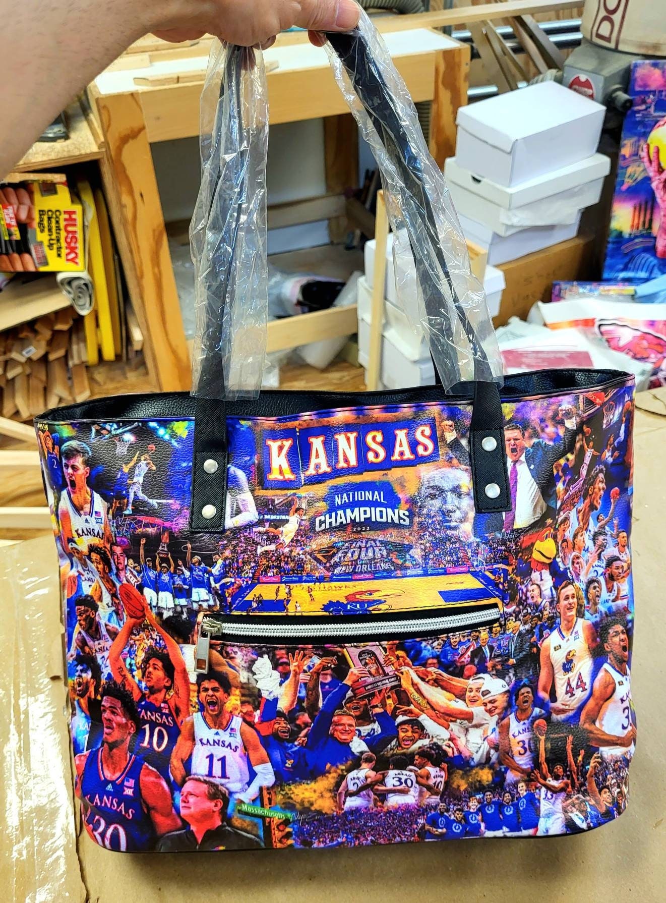 Are Purses Allowed In Husky Stadium