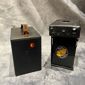 1920s Kodak No 2 Cartridge Hawk-eye Model B Antique Box Camera