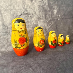Vintage Hand-Painted Matryoshka Doll Set: 1960s Zagorsk Folk Art