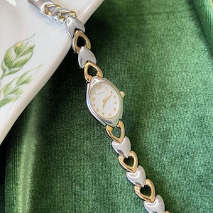 Bulova | Women display picture 1