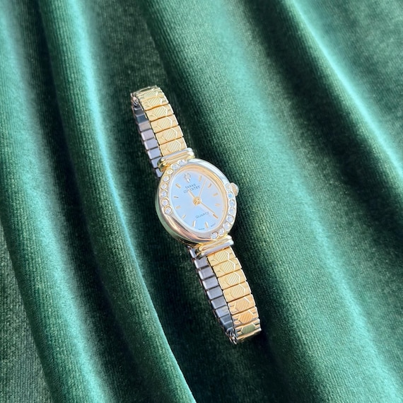 Vintage Sarah Coventry Ladies Watch, Two-tone Oval Case  display picture 1