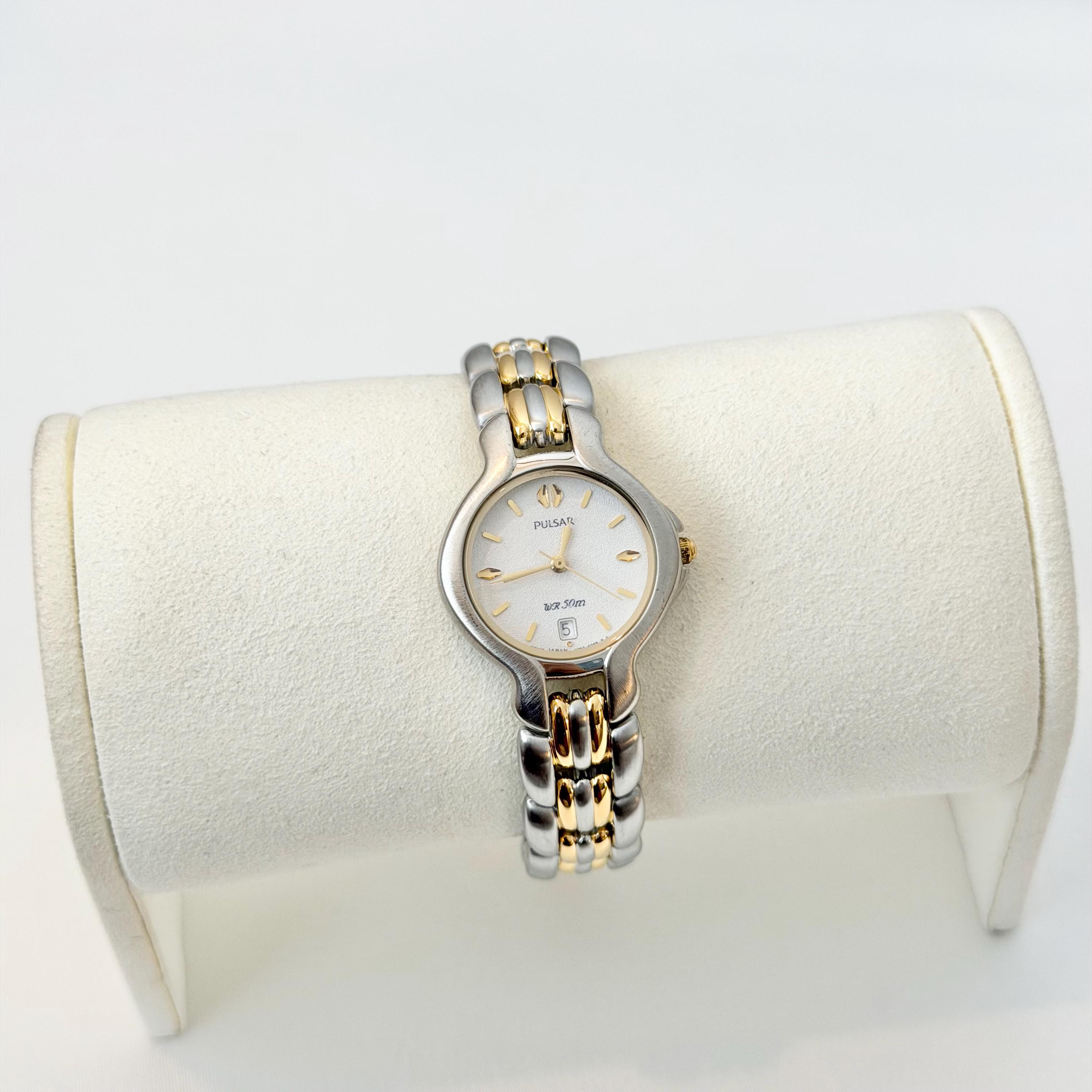 Pulsar Women\'s Gold Link Bracelet Watch with White Dial Pulsar Women main image 4