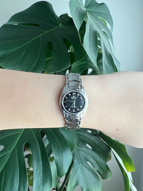 Vintage Pierre Miller Dainty Womens Watch Round Black Textured Dial Silver Tone Etsy Canada