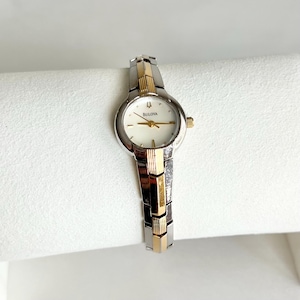 Vintage Bulova Women display picture 2