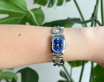 Vintage Timex Dainty Women’s Watch | Boxy Royal Blue Dial | Silver Tone | NON-WORKING