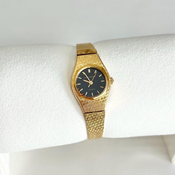 Vintage Helbros Dainty Women’s Watch: Black Dial, Gold Tone Watch, NON-WORKING WATCH