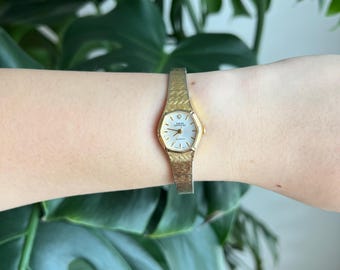 Vintage Sarah Coventry Dainty Women’s Watch | Hexagon Silver Dial | Gold Tone | NON-WORKING
