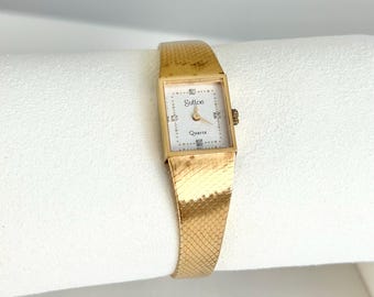 Vintage Gold Tone Women's Watch, Rectangle White Dial, Working Wristwatch