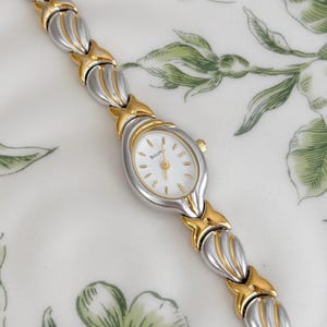 Bulova Women\'s Wristwatch Two-Tone Silver Gold Oval Bracelet Dress s-l400.jpg main image 3