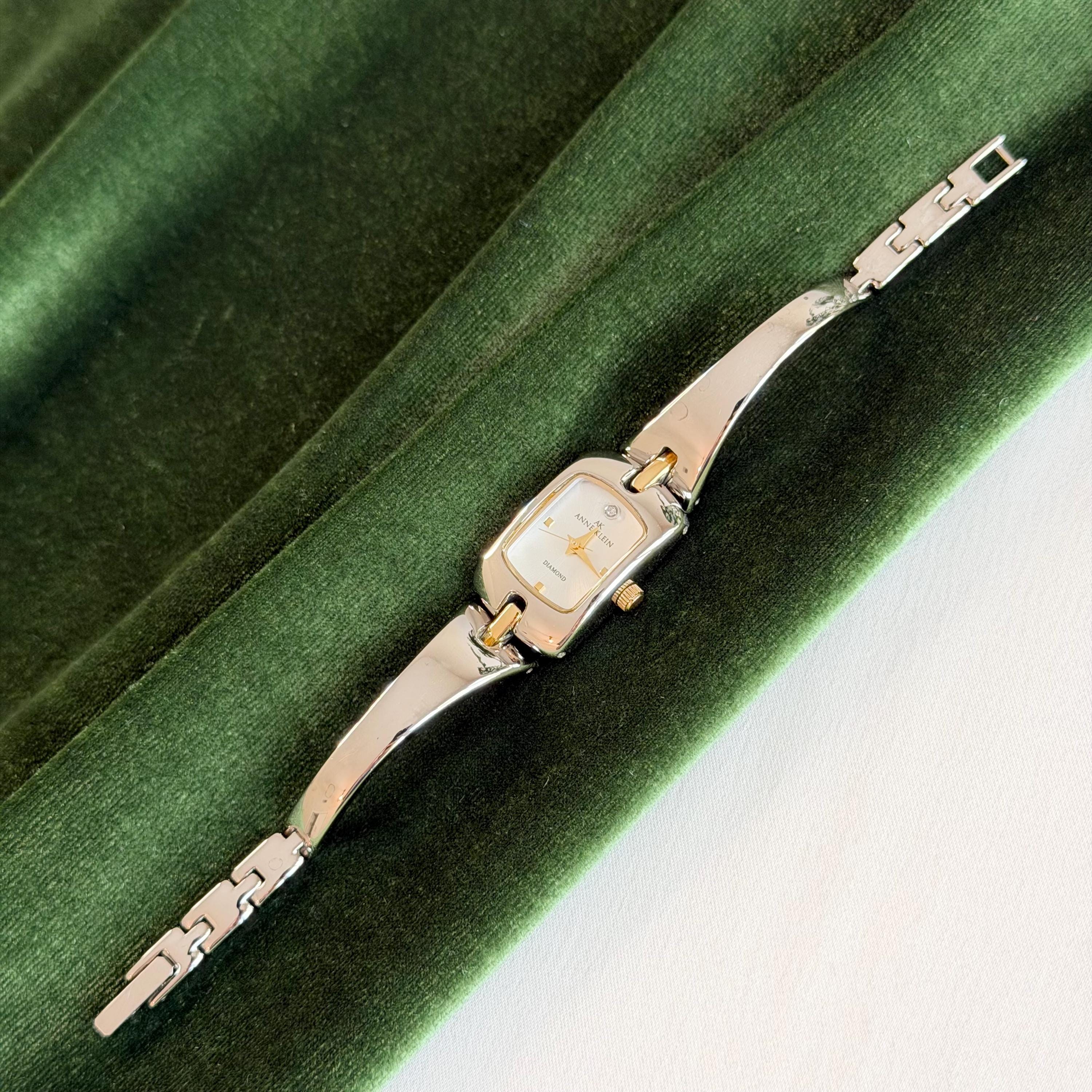ヴィンテージ　時計ブレスレット Vintage bangle watch - Etsy 日本