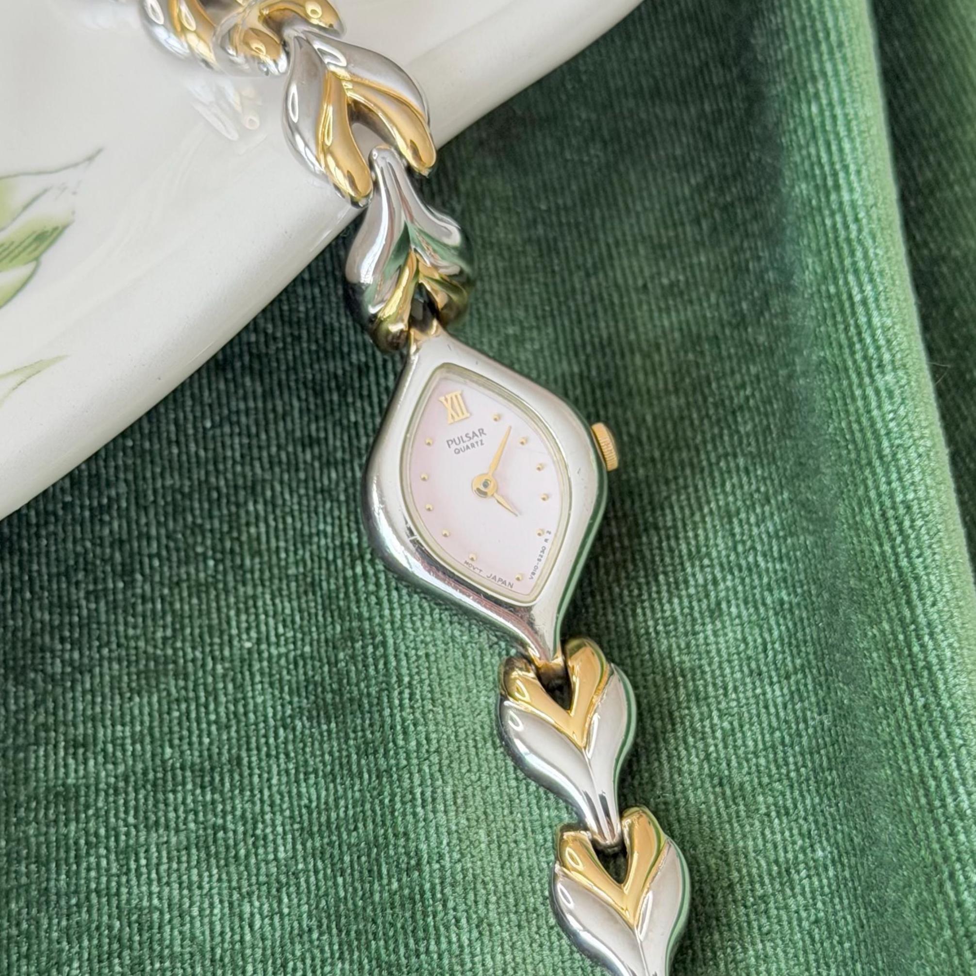 Gold Watch Pulsar Diamond - Etsy display picture 2