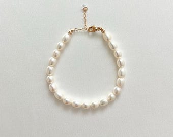 Handmade Freshwater Pearl Bracelet, Creamy White Cultured Pearls, Gold Filled or Sterling Silver, Bridal Gift for Her
