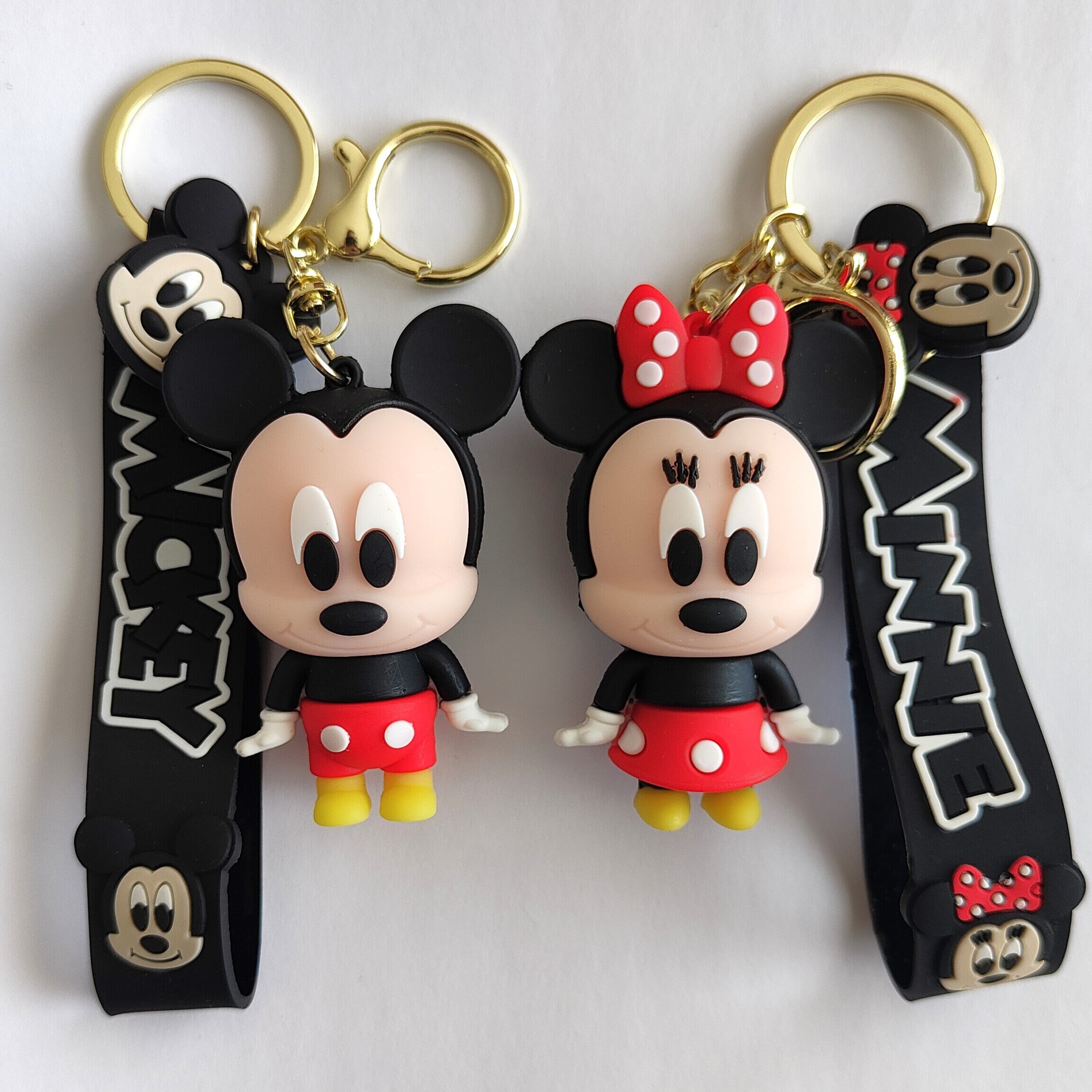 Porte clés 3D Stitch DISNEYLAND PARIS pvc souple Disney 7 cm - Disn