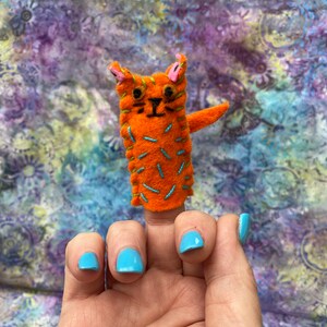 Finger puppet, middle finger puppet, felt finger puppet, cat lovers gift