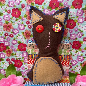 Handmade felt cat stuffie, spirit cat, charm cat, felt stuffed toy cat, cat plushie, gift for cat lovers