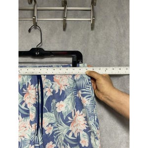 Chubbies Shorts Men's M Active Mesh Swim Trunks Brief Lined Floral Hawaiian 30 image 3