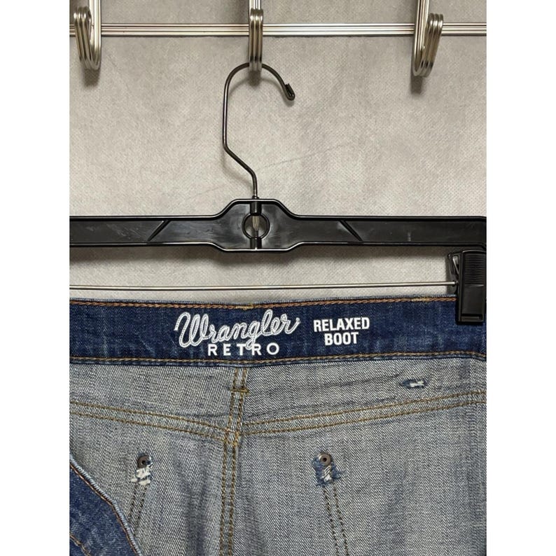 Wrangler Jeans Men 38x32 Blue Denim Retro Relaxed Boot Cut Whisker 10WRT20JH image 9