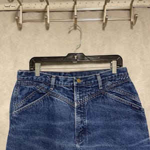 Le jean Cindy noir Coupe : jambe droite, taille haute | Paige | Taille