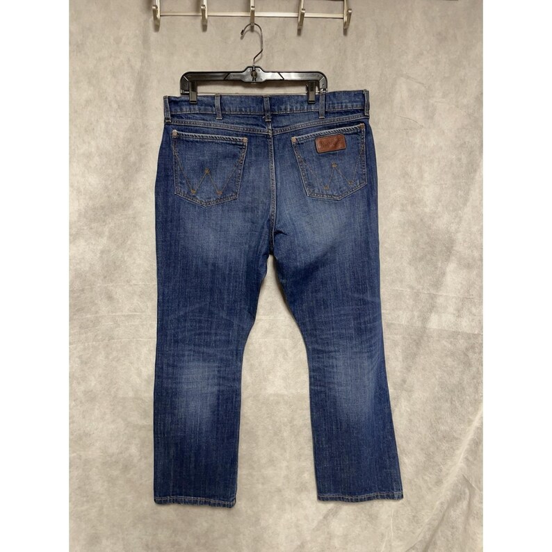 Wrangler Jeans Men 38x32 Blue Denim Retro Relaxed Boot Cut Whisker 10WRT20JH image 7