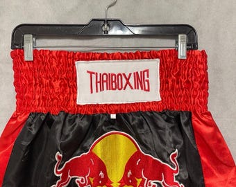 Muay Thai Boxing Shorts XL Blk MMA Red Bull Kickboxing Iconic Original Thailand