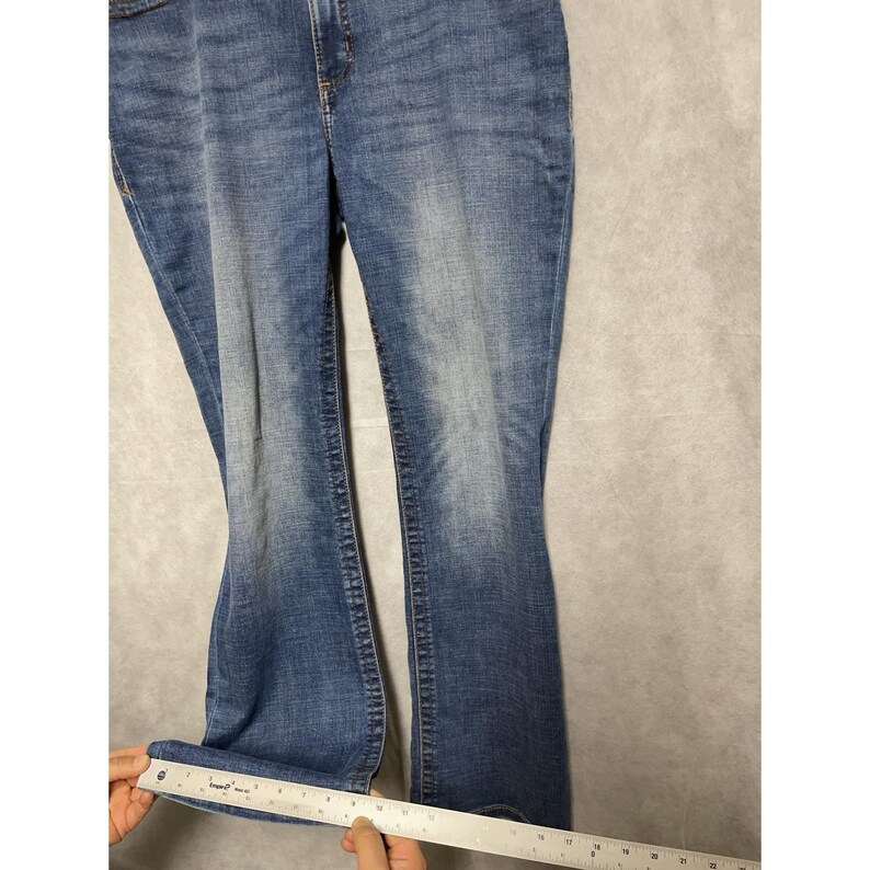 Wrangler Jeans Women 15x34 Willow Ultimate Riding Bootcut Stone Whisker WRW60RA image 4