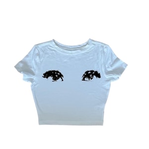 eyes baby tee. (women’s tight fitting crop top)