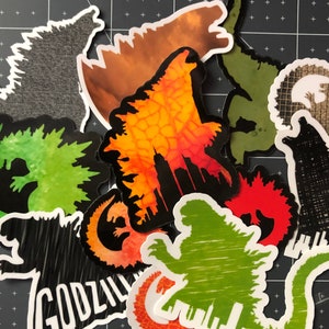 Godzilla Aufkleber, Farbe wasserdicht UV Glanz / matt Vinyl Aufkleber kleine oder große Aufkleber Kaiju für Laptop, Spielkonsole Auto, Fenster, Wand