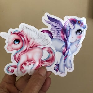 Stickers licorne Anime Girl Stickers UV brillants/mats résistants aux intempéries ou imperméables pour jouets, ordinateur portable, ordinateur, agendas, voiture, console de jeux, etc.