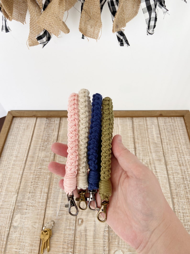 Crochet Wristlet Keychain, Metal Swivel Lobster Clasp, Pink Cotton ...
