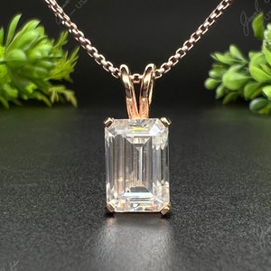 Diamant-Anhänger-Halskette mit Smaragdschliff, Smaragd Solitär-Halskette, Diamant-Schmuck, Geschenk zum Jahrestag für sie, Geschenk zum Valentinstag für sie