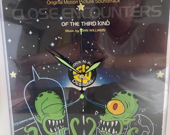 Close Encounters Soundtrack Clock: Glow-in-the-Dark Kang & Kudos Art by Tone Rodriguez