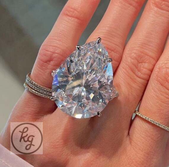 Big 150 Carat Brilliant Pear Cut D VVS1 Lab Diamond 925 Sterling
