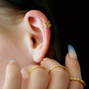 Leaf Ear Cuffs, Gold Leaf Ear Cuffs, Ear Cuff No Piercing, Ear Crawler Earrings, Conch Piercing, Fake Piercings, Helix Cuff, Kids Ear Cuff