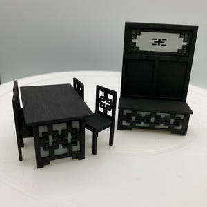 Miniature 1:24th scale knot bench and or table and 4 chairs ( matches the knot room divider ) for dollhouse/room box/shadow box/diorama.