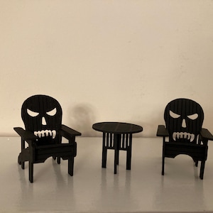 Miniature 1/24th scale spooky face  w/table or you can purchase just the chair.