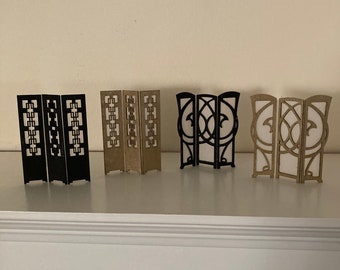 Miniature 1/24th scale Knot room divider or an  Nouveau Art for your dollhouse/room box/shadow box/diorama.